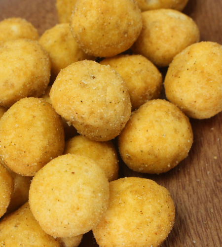 Roasted Macadamia Nuts with Tom Yum Flavor